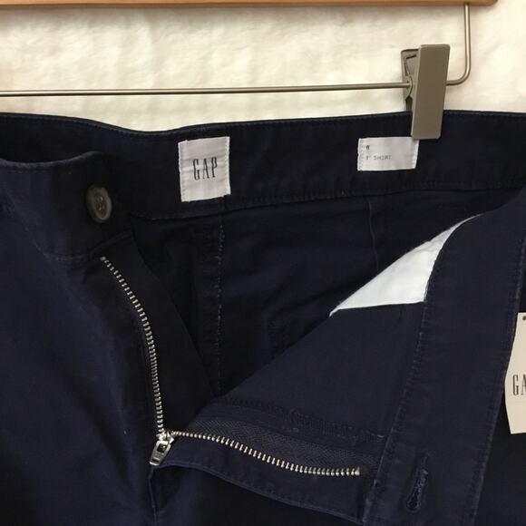 GAP Factory Navy Blue 3'' Mid Rise Khaki Shorts with Washwell - Picture 3 of 12